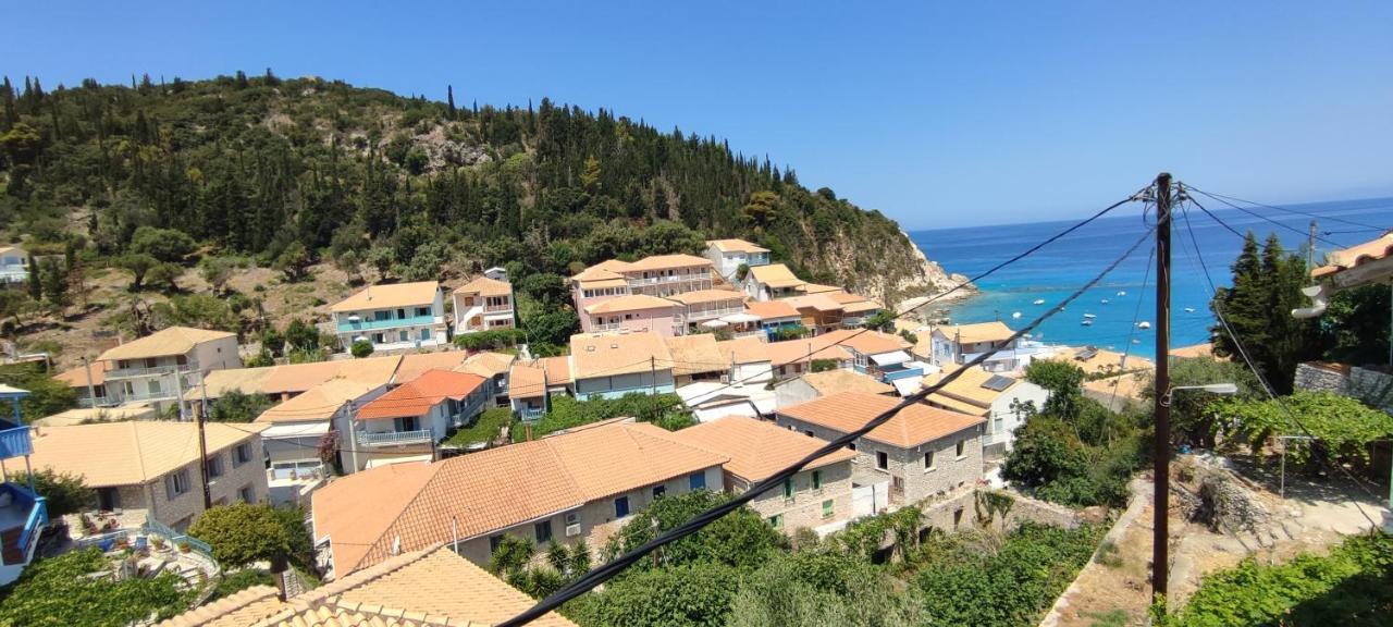Villa Spiros Áyios Nikítas Eksteriør bilde