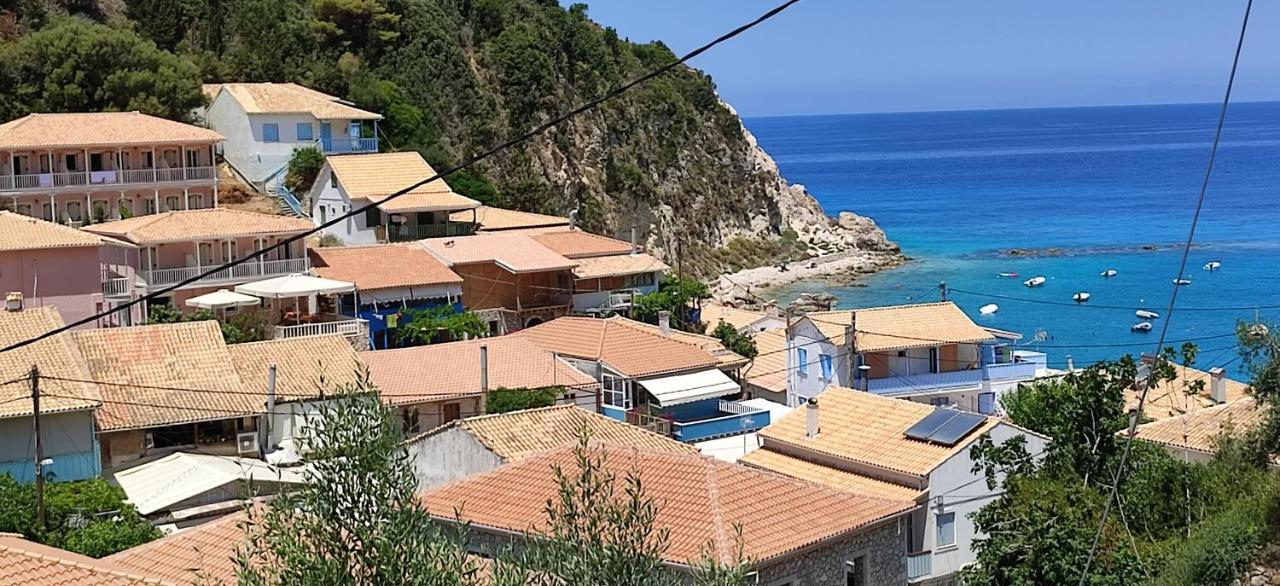Villa Spiros Áyios Nikítas Eksteriør bilde
